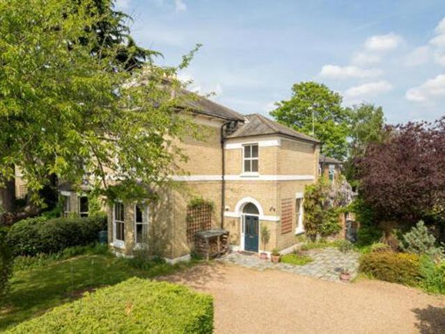 House for sale in Weybridge, Elmbridge