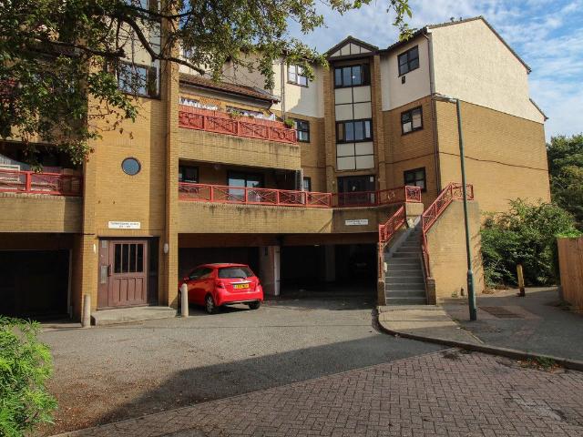 Apartment for rent in Greater London