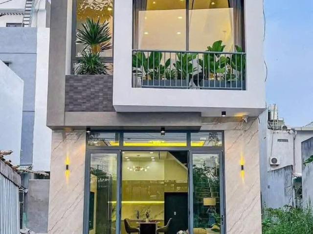 Nhà mặt phố bán