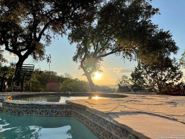 House for sale in Utopia, Texas