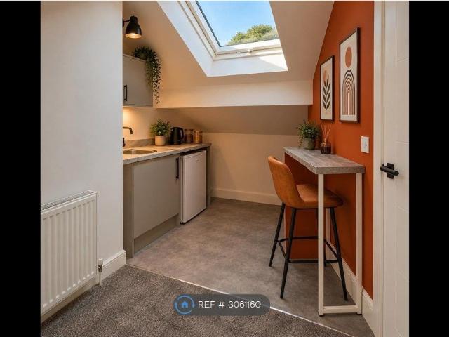 Room for rent in Portico, St Helens