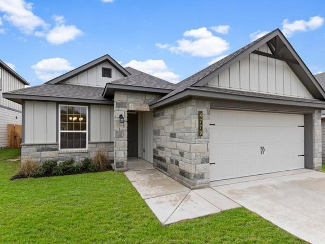 House for sale in Lorena, Texas