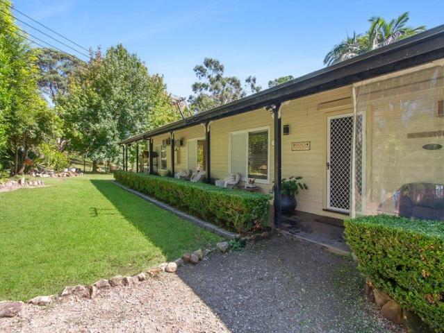 Cottage for sale in Sydney, New South Wales