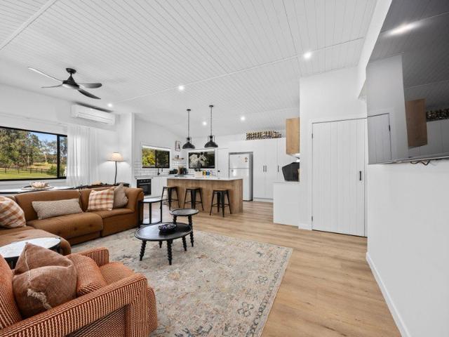 Cottage for sale in Wonglepong, Queensland