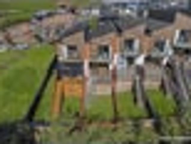 Townhouse for sale in Whangaparaoa