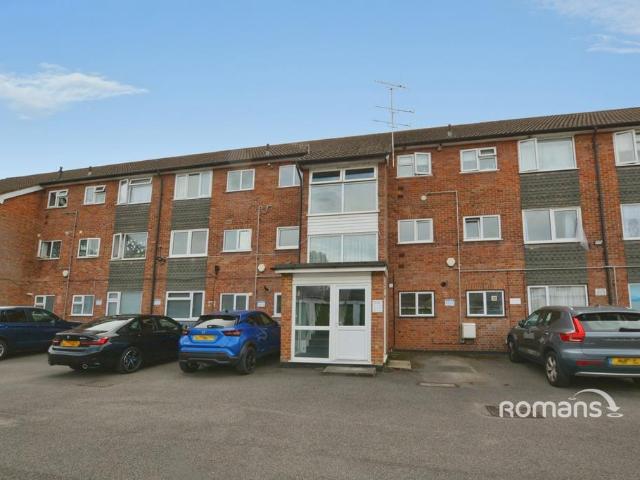 Apartment for rent in Denham