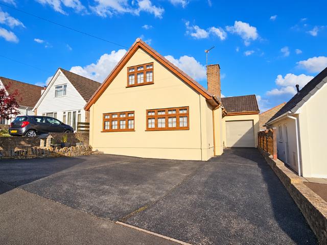 House for rent in Woodfieldside, Oakdale