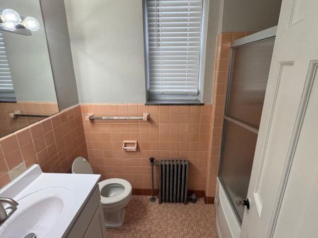 Apartment for rent in Shaker Heights, Cuyahoga County