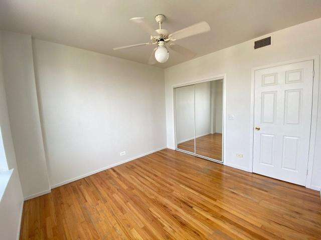 Apartment for rent in Chicago Park, Illinois