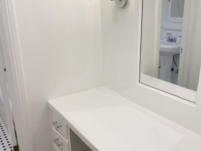 Apartment for rent in Canoga Park, California