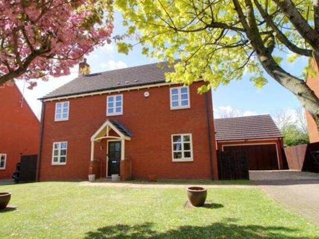House for sale in Gloucester, Gloucestershire
