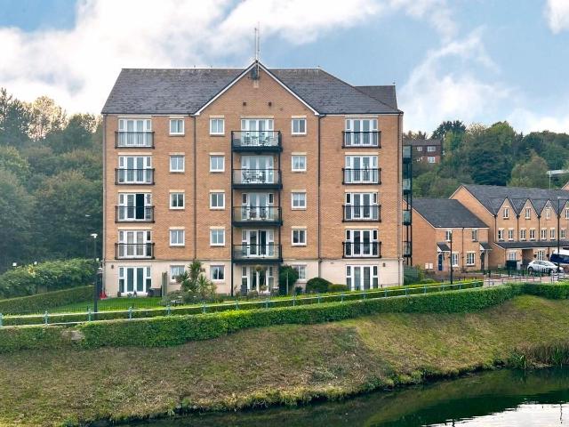 Apartment for rent in Penarth, Wales