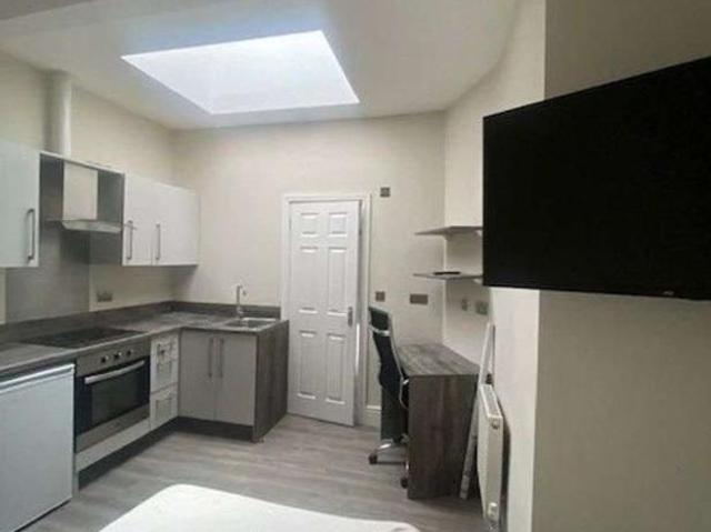 Studio for rent in Cathedral Quarter, Derby