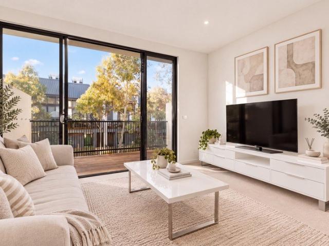 Townhouse for sale in Cheltenham, Melbourne