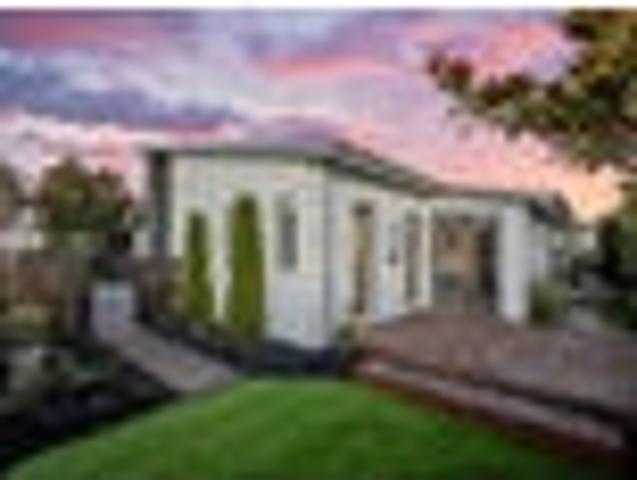 House for sale in Chaslands, Canterbury