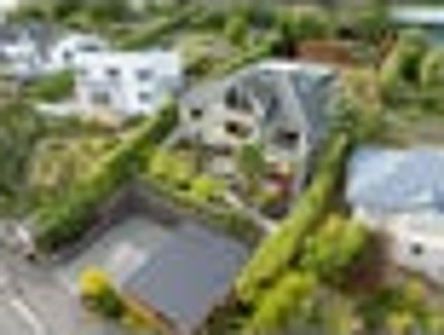 House for sale in Chaslands, Canterbury