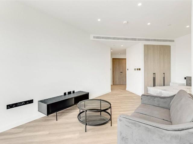 Studio for rent in Canary Wharf, Greater London