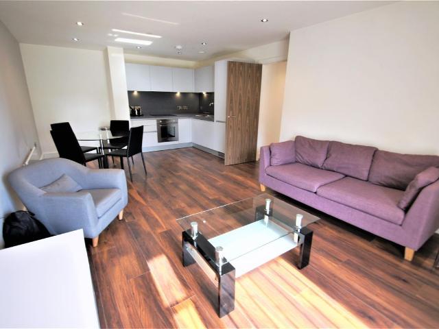Apartment for rent in First Street, Manchester