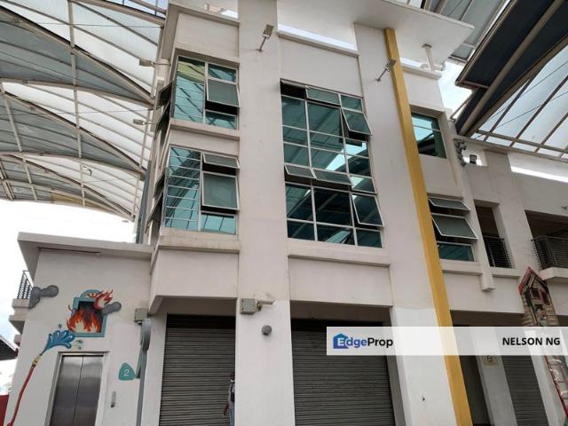 Shop for rent in Petaling, Subang Jaya