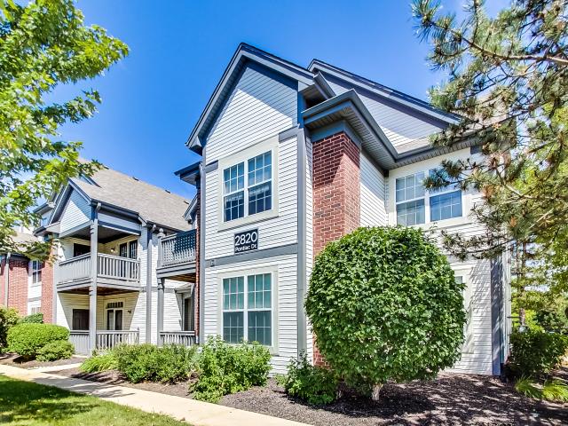 Townhouse for rent in Aurora, Illinois
