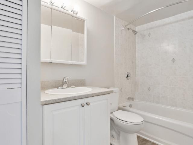 Apartment for rent in Mulhurst Bay, Ontario