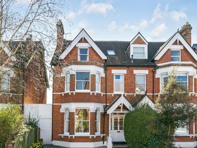 House for sale in London Borough of Hounslow, Cat Hill