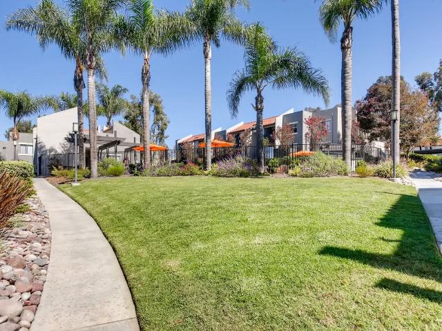 Apartment for rent in California