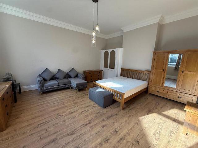 Apartment for rent in Old Town, Hull