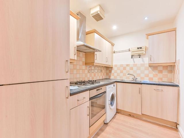 Apartment for rent in Preston, Greater London