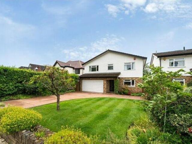 House for sale in Greater London