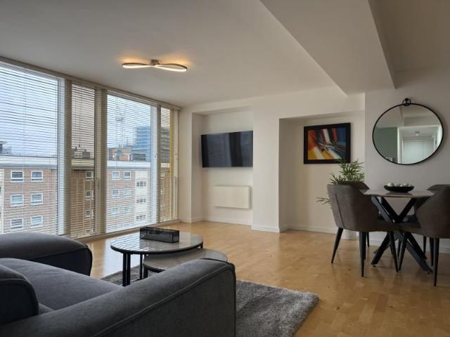 Apartment for rent in Saxton Gardens, Leeds