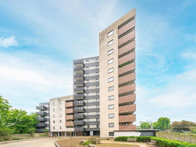 Apartment for rent in London Borough of Ealing, Greater London