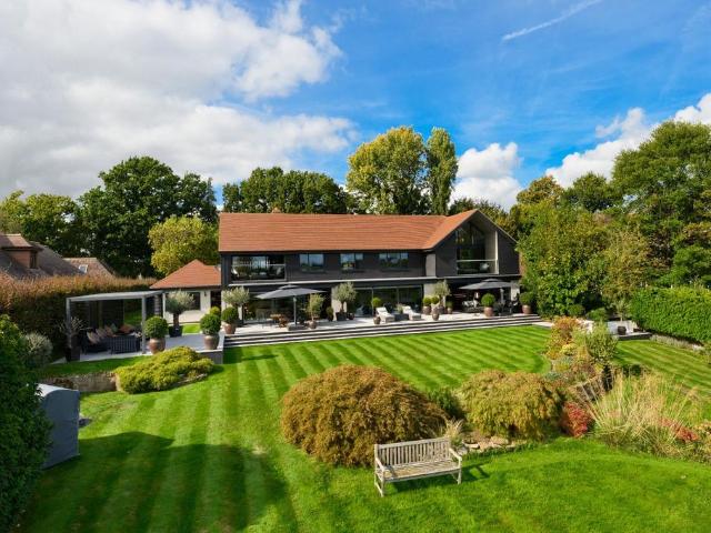 House for rent in Causeway, East Hampshire