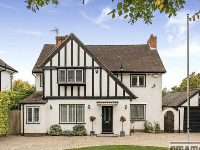 House for sale in Potters Bar, Hertfordshire