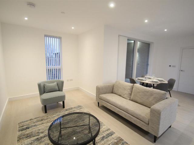 Apartment for rent in Brondesbury, Greater London