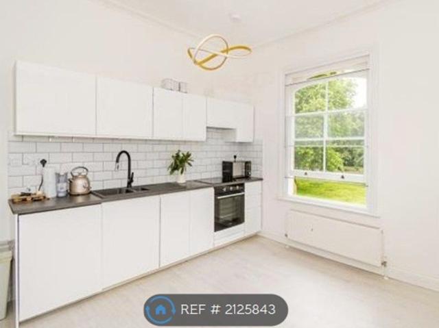 Apartment for rent in Bellevue, Southampton