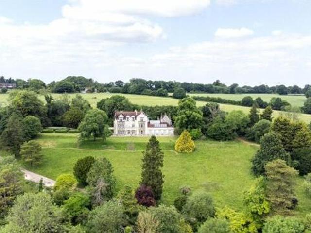 House for sale in The Butts, Kent