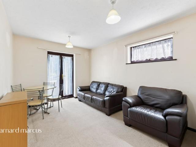 Room for rent in Cuddington, Epsom and Ewell