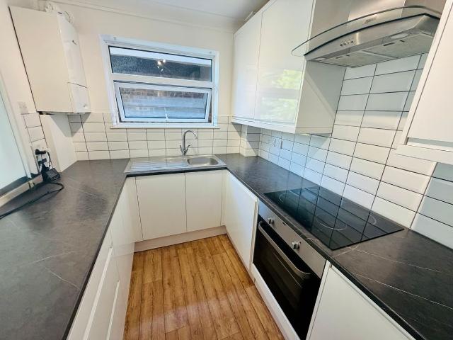 Apartment for rent in Cuddington, Surrey