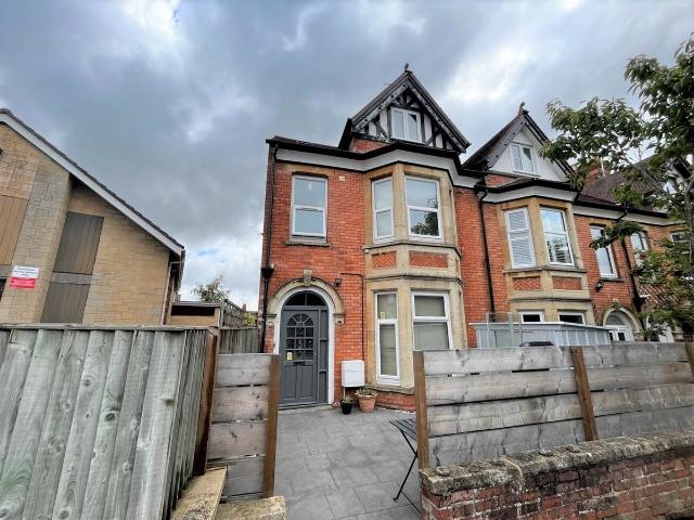 Room for rent in Yeovil, Somerset
