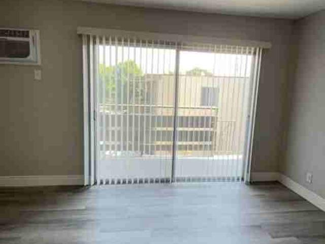Apartment for rent in Azusa, California