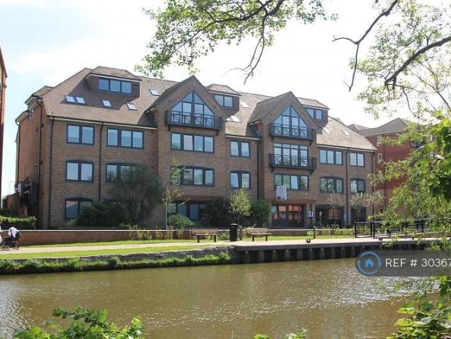 Apartment for rent in Brook Street, Bourne Vale