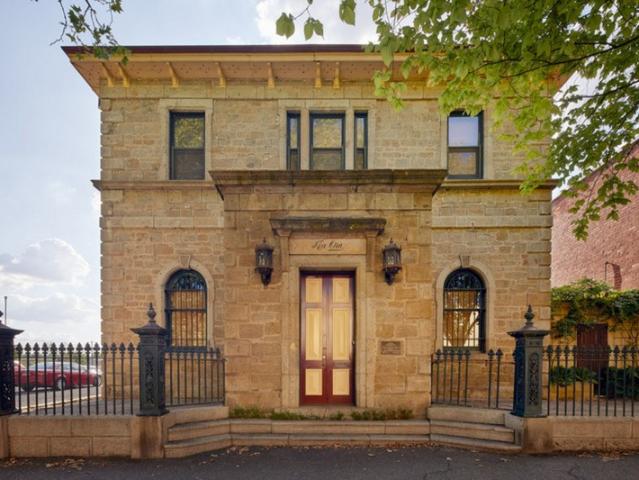 Office for rent in Albury, New South Wales