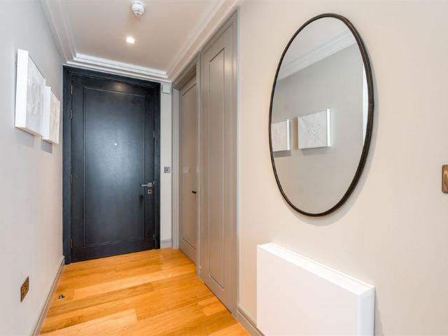 Apartment to rent in Bluebell, North Tipperary