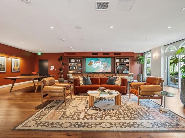 Apartment for rent in Canoga Park, California