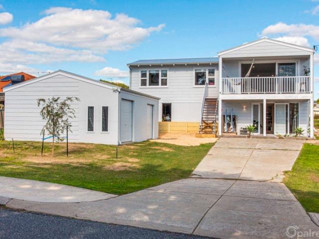 House for sale in Golden Bay, Western Australia