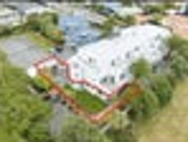 Apartment for sale in Chaslands, Canterbury