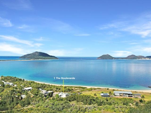 House for sale in Hawks Nest, New South Wales