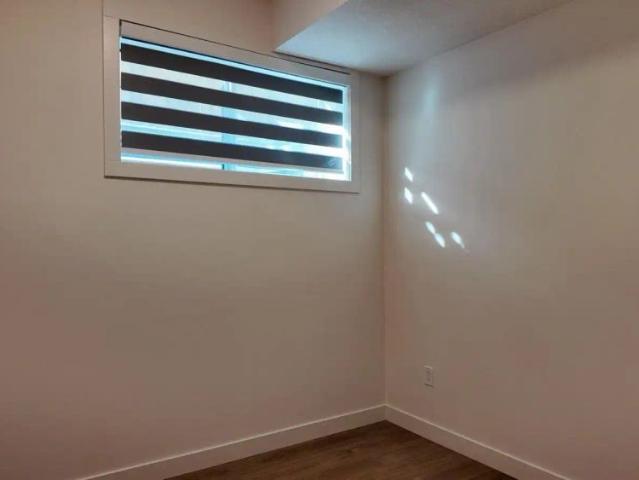 Townhouse for rent in Glenmore Park, Calgary