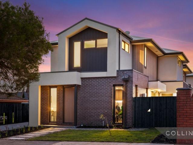 Townhouse for sale in Camerons Creek, Victoria